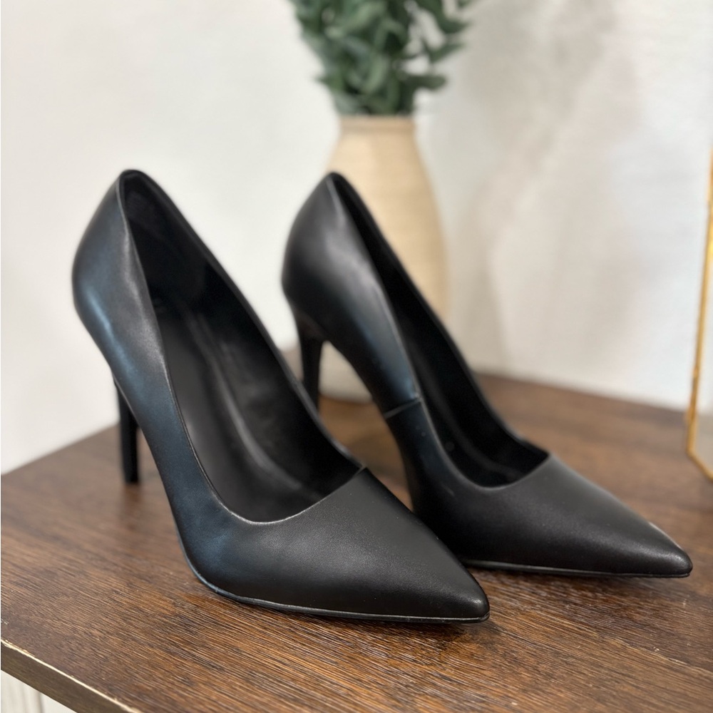 JustFab Black Gisselle Heels - Picture 2 of 7
